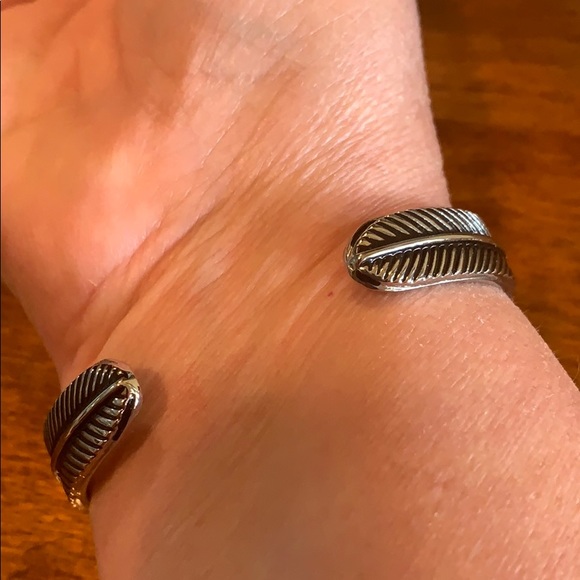 Feather bracelet stainless steel adjustable size - Picture 7 of 8